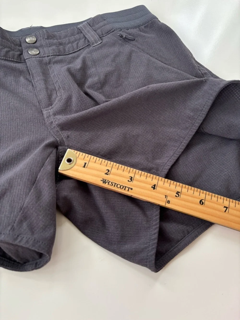KUHL Women’s Dark Gray Strattus Shorts Outdoors Size 4